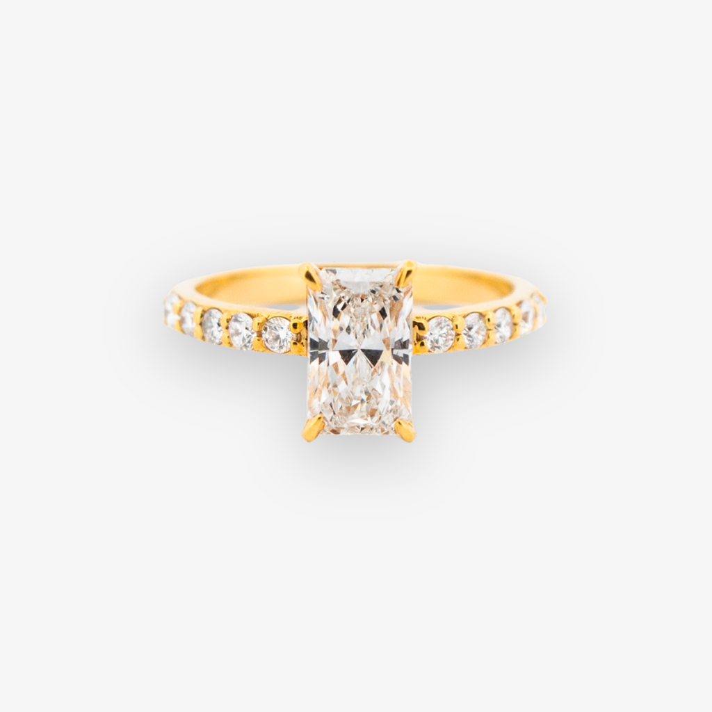 Anillo Radiant 1.80 CTW Diamante de Laboratorio IGI Oro Amarillo 14K